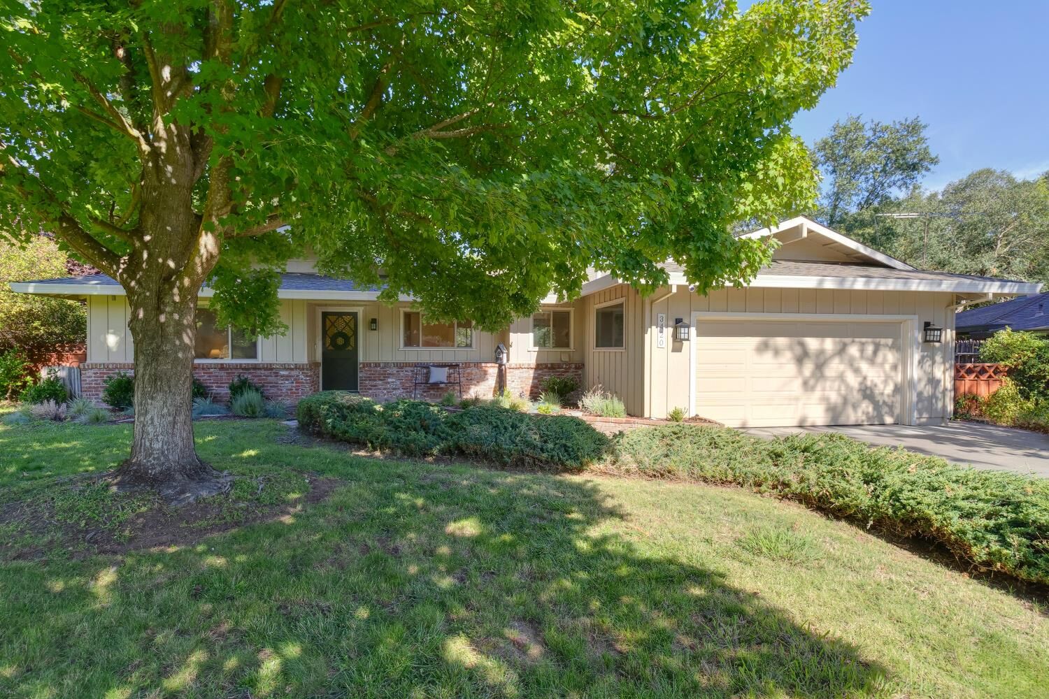 Property Photo:  3420 Brookside Way  CA 95608 