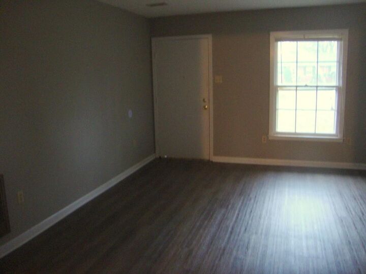 Property Photo:  1715 Foxdale Dr  TN 37130 
