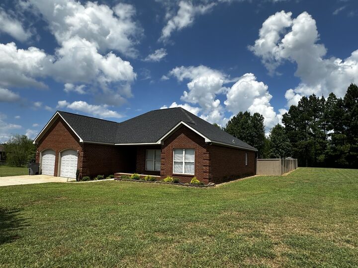 52 Braden Cv  Rogersville AL 35652 photo