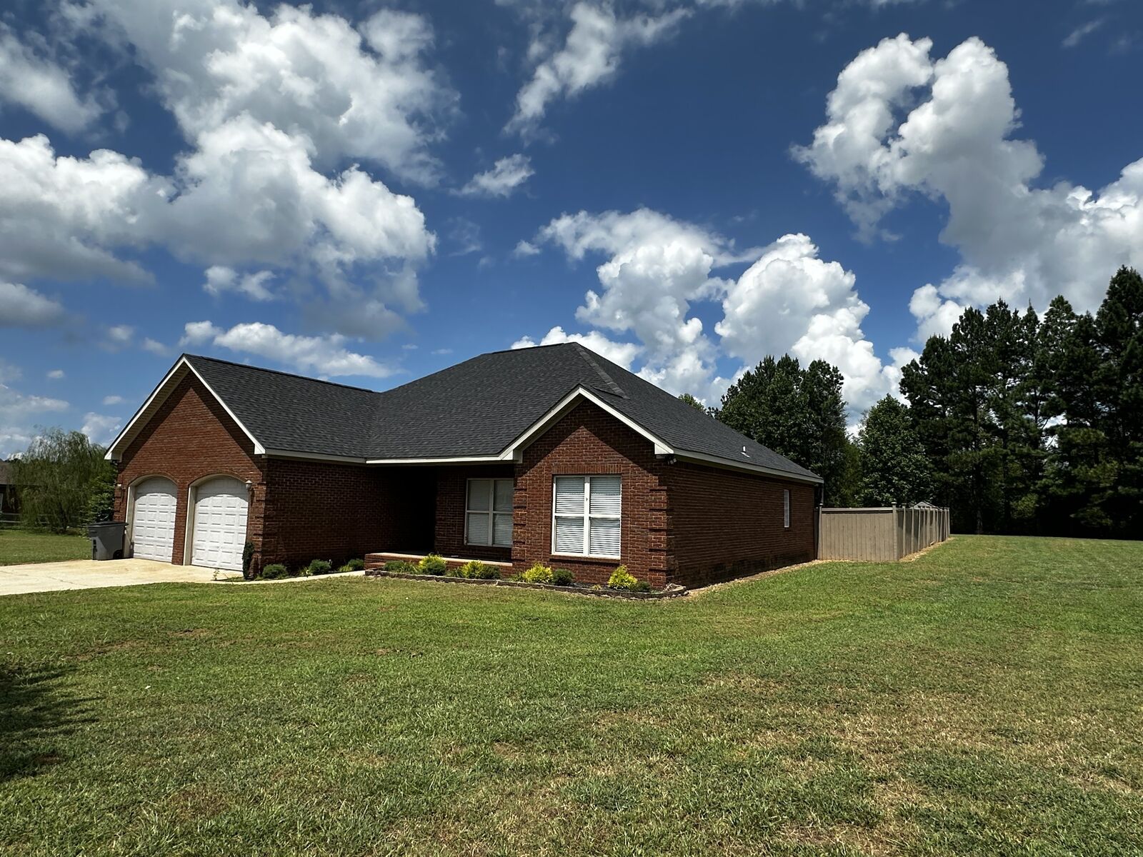 Property Photo:  52 Braden Cv  AL 35652 