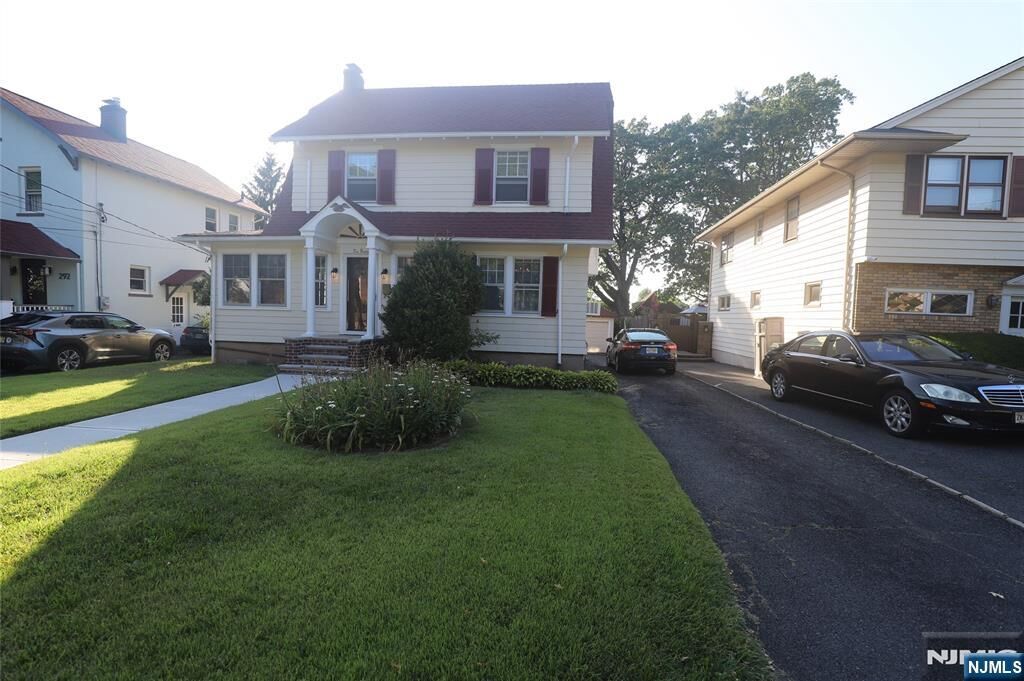 Property Photo:  290 Ridge Road  NJ 07070 