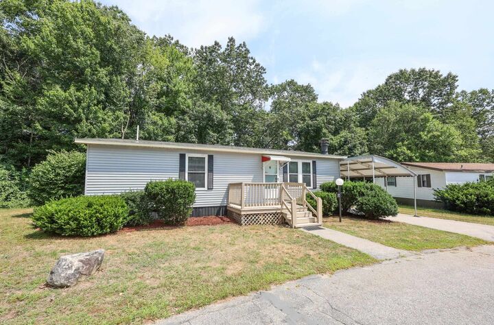 Property Photo: 45 Rachael Circle NH 03045