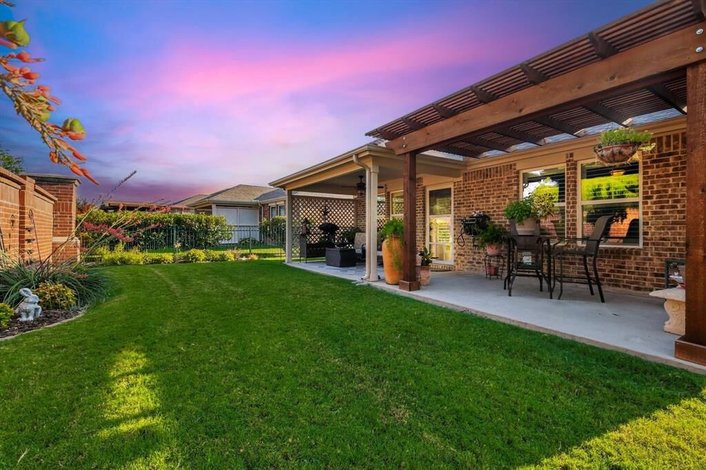 Property Photo:  7814 Gulf Walk Road  TX 75036 