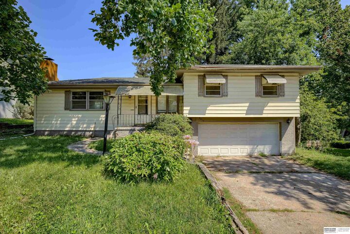 9512 Emmet Street  Omaha NE 68134 photo