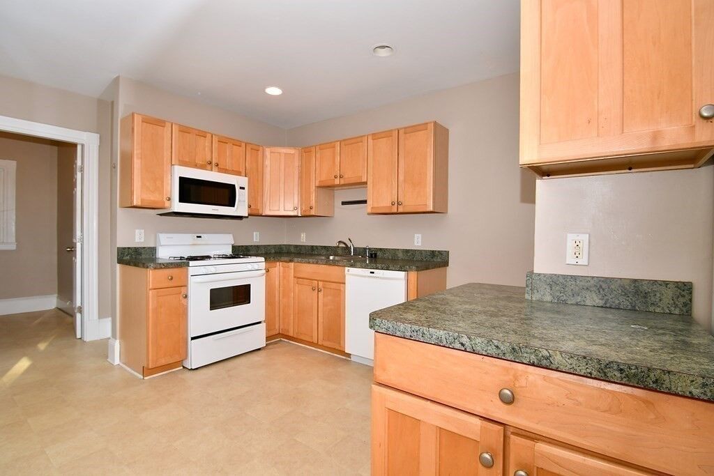 Property Photo:  392 Reedsdale 1  MA 02186 
