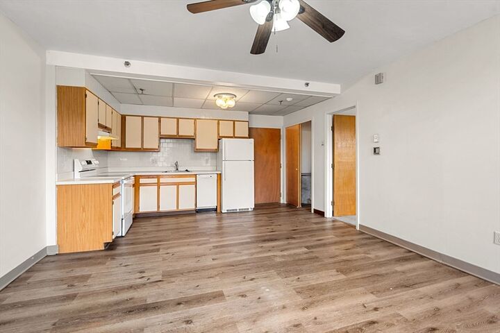 Property Photo:  80 Foster St 306  MA 01960 