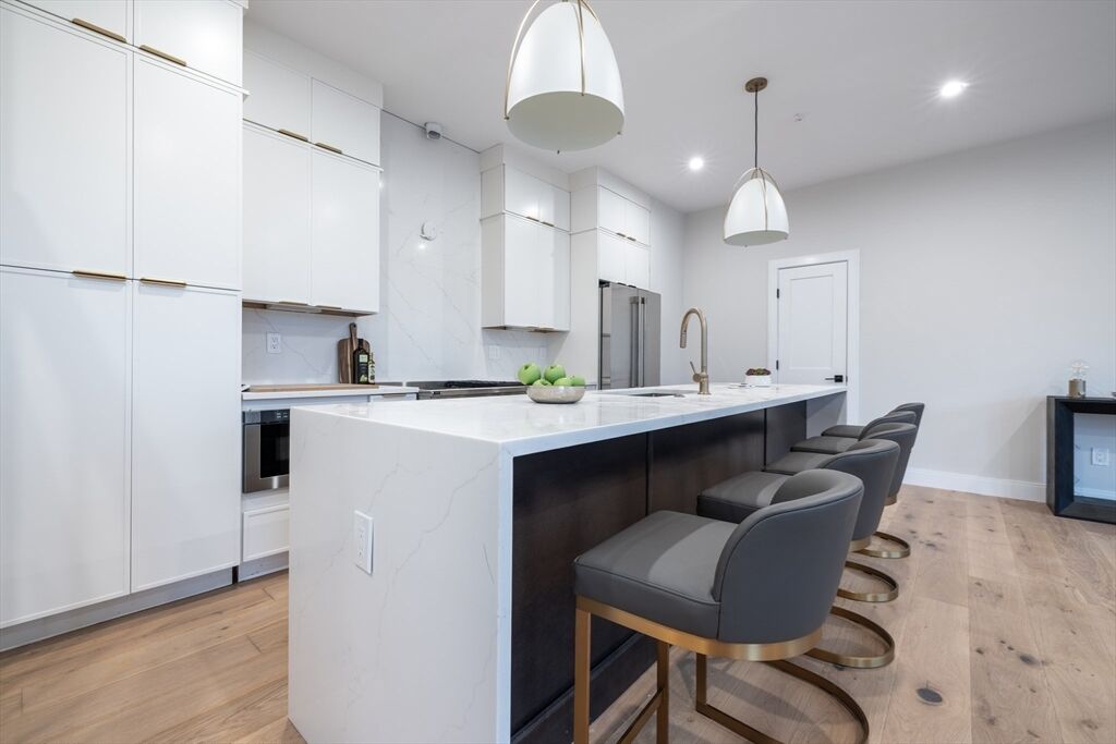 Property Photo:  1 Marion Street 1  MA 02141 