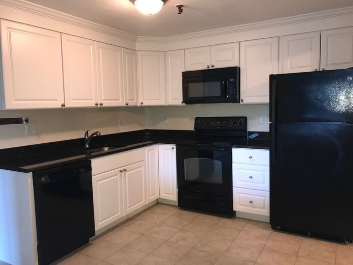 Property Photo:  61 Spencer Rd 18I  MA 01719 