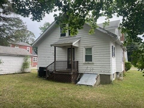 Property Photo:  15 Howard Street  MA 01880 