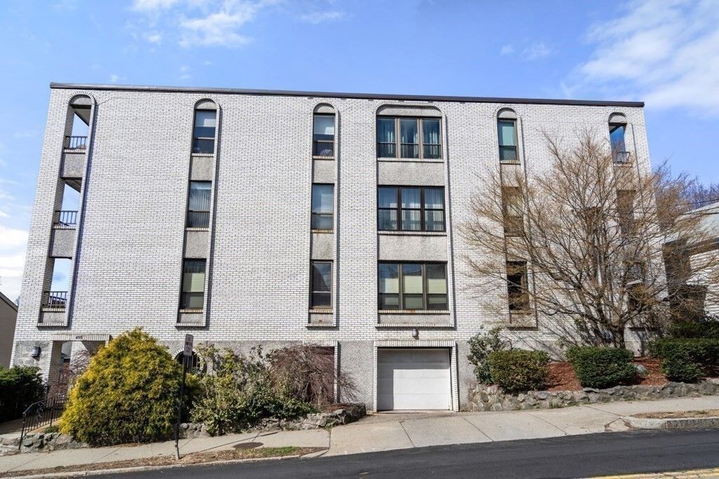 Property Photo:  405 Langley Road 2B  MA 02459 