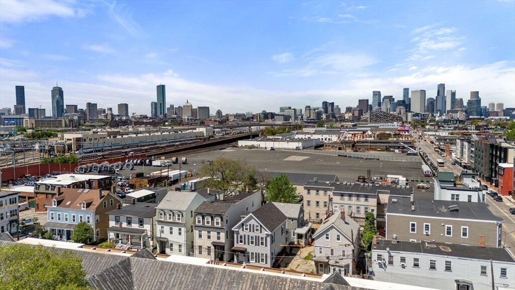 Property Photo:  9R-11 Dexter St  MA 02127 