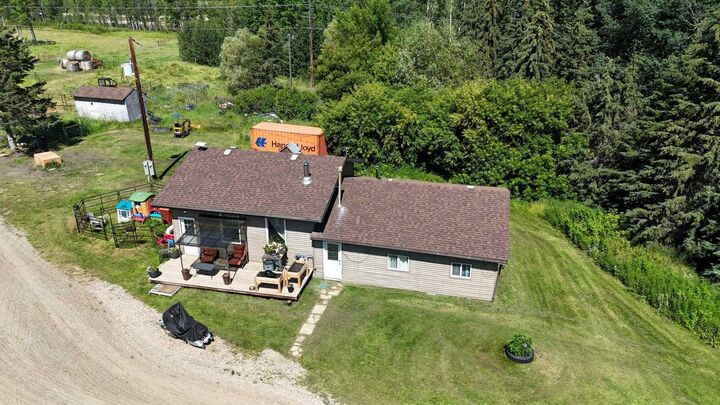Photo de la propriété:  53418 Range Road 120  AB T7E 5A5 