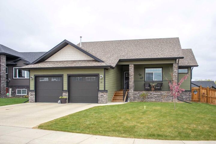 10 Elma Street  Lacombe AB T4L 0G2 photo