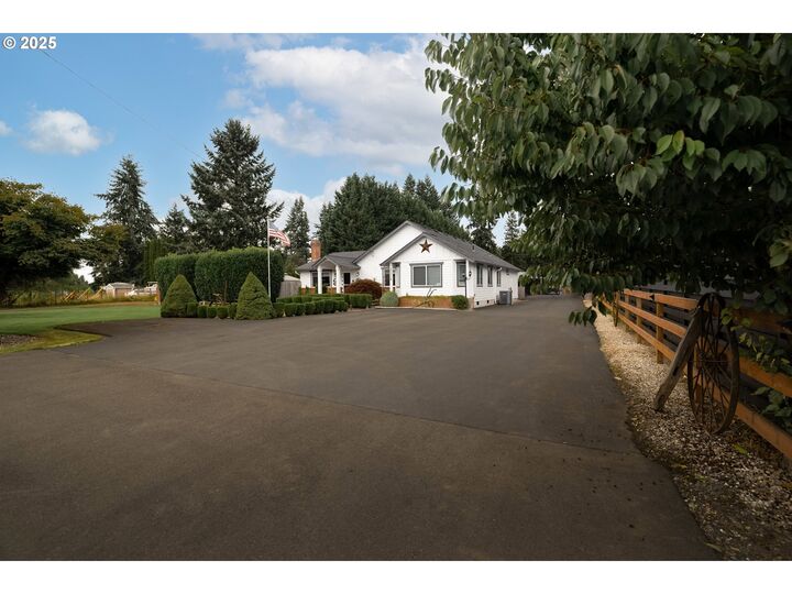 Property Photo: 12116 NE 156th St WA 98606