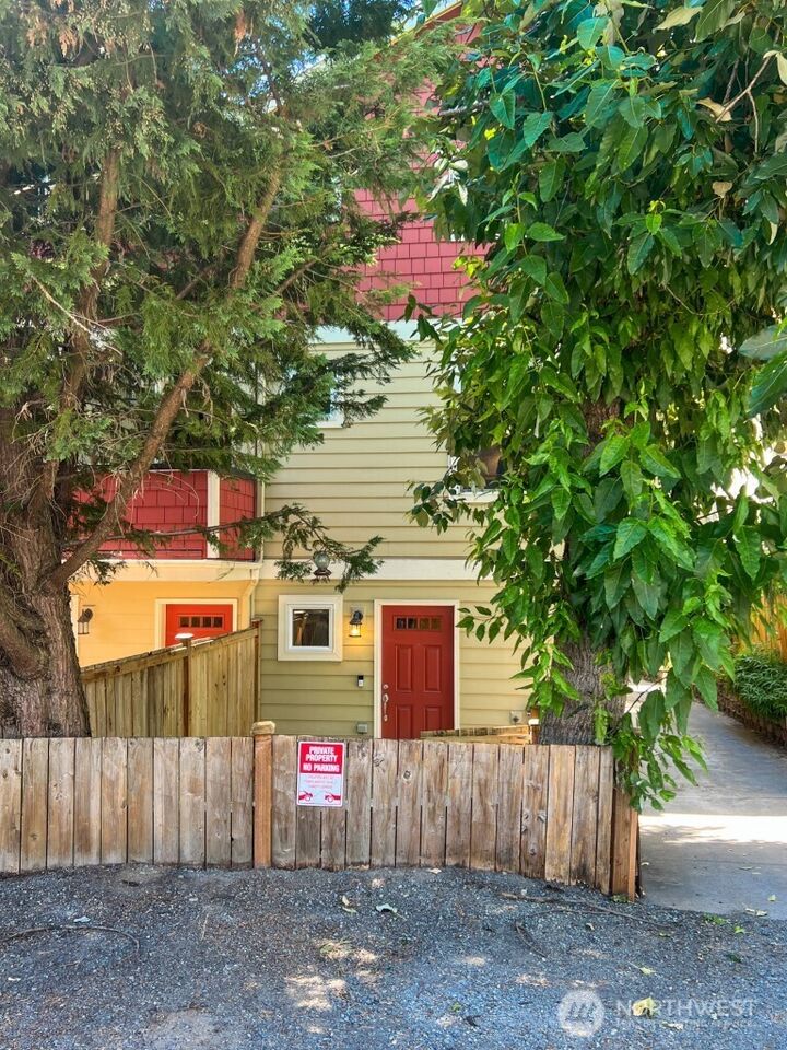 Property Photo:  5943  36th Avenue S A  WA 98118 