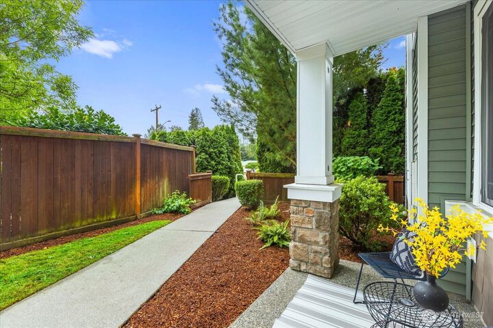 Property Photo: 15720 Manor Way A8 WA 98087
