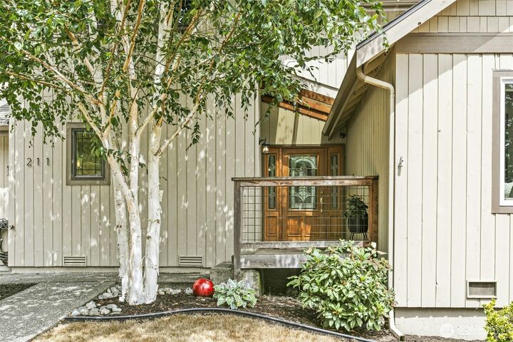 Property Photo: 211 200th Place SE WA 98012