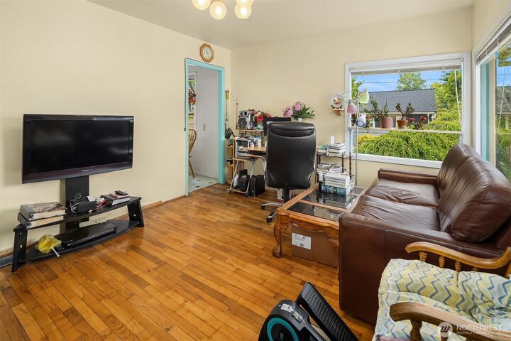 Property Photo:  3039 S Dakota Street  WA 98108 
