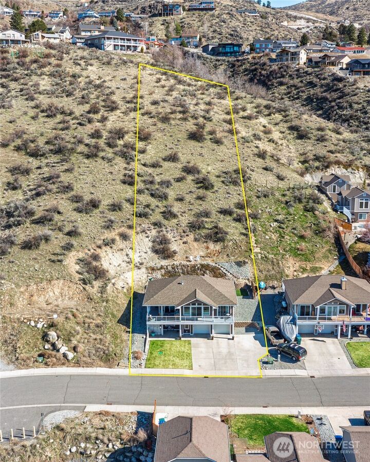 Property Photo:  120  Madisen Lane  WA 98816 
