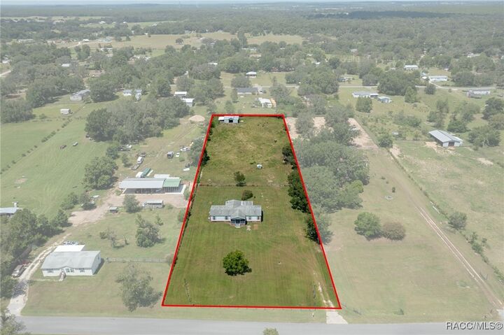 Property Photo: 9832 S Buckskin Avenue FL 34436