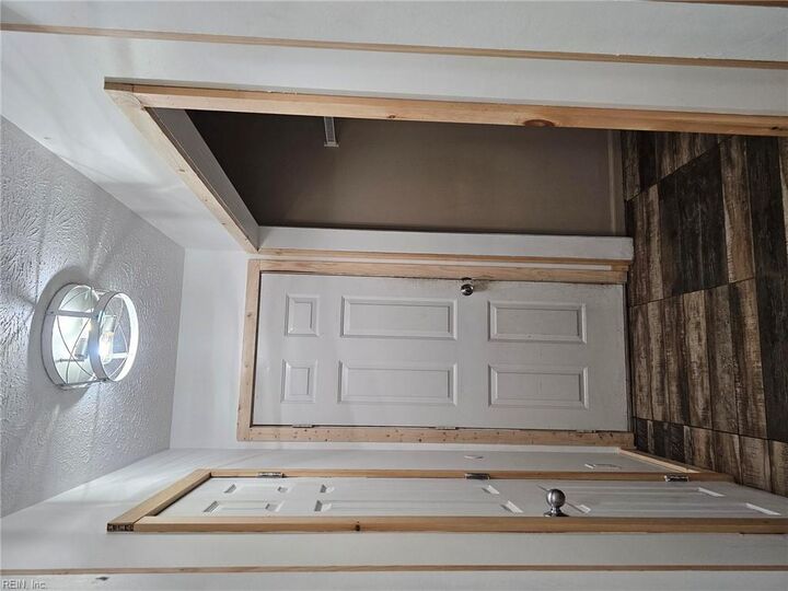Property Photo: 5679 Hickory Fork Rd VA 23061