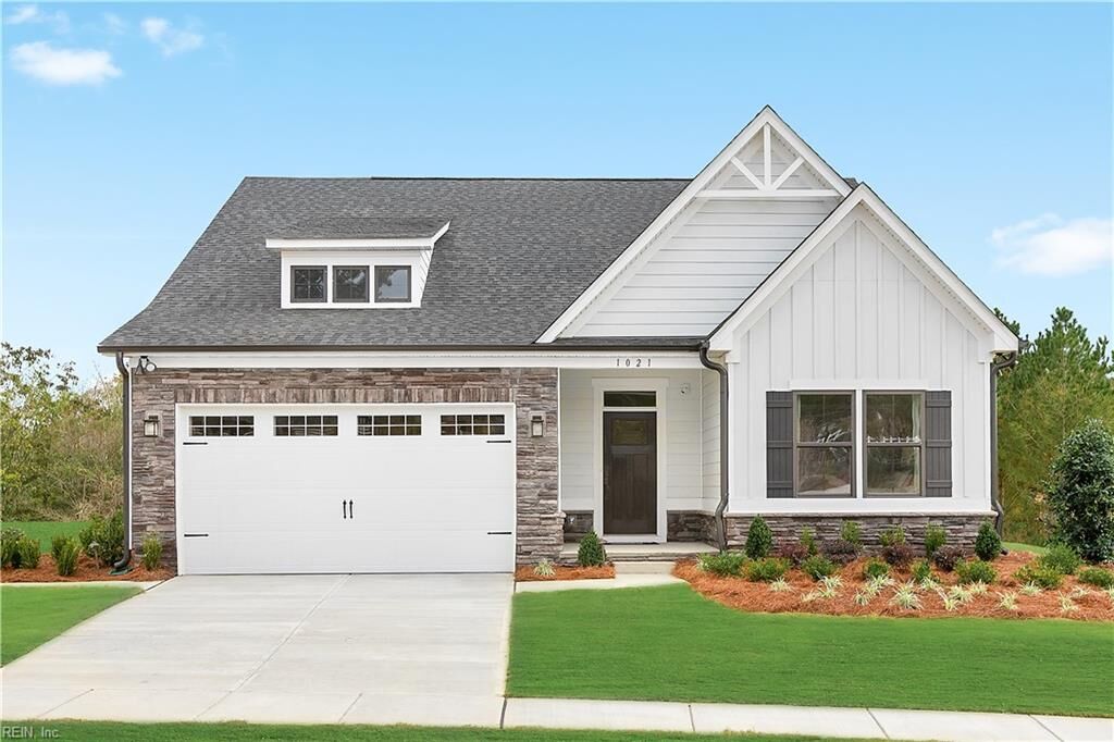Property Photo:  117 Cobbler Mill Ln  VA 23185 