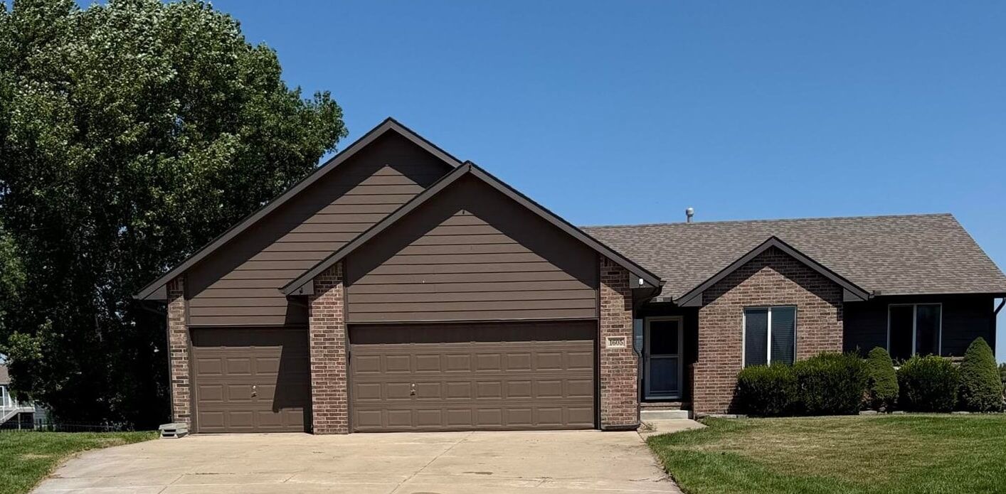 Property Photo: 1605 N Nickelton Cir KS 67235