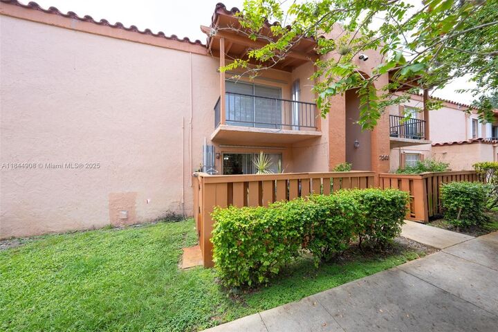 7208 Fairway Dr I6  Miami Lakes FL 33014 photo