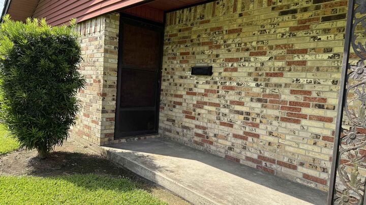 3615 Avenue G  Nederland TX 77627 photo