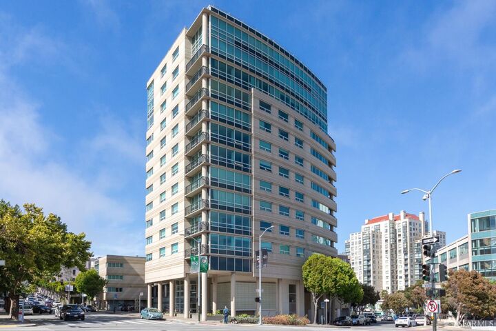 Property Photo: 1388 Gough Street 606 CA 94109