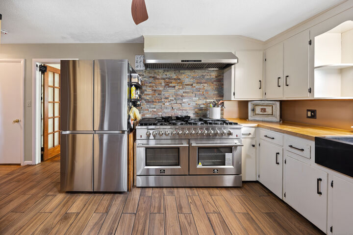Property Photo: 93 Meeting House Hill Road CT 06422