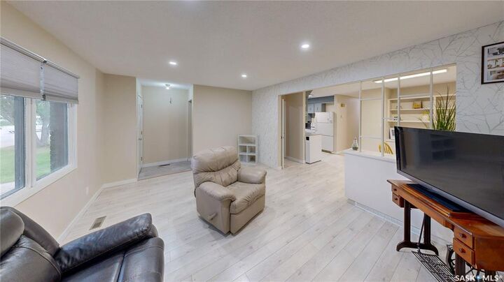 Property Photo:  1018 Dewdney Avenue E  SK S4N 0C8 