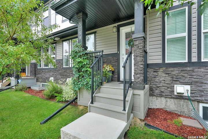 Photo de la propriété:  5758 Glide Crescent  SK S4W 0P2 