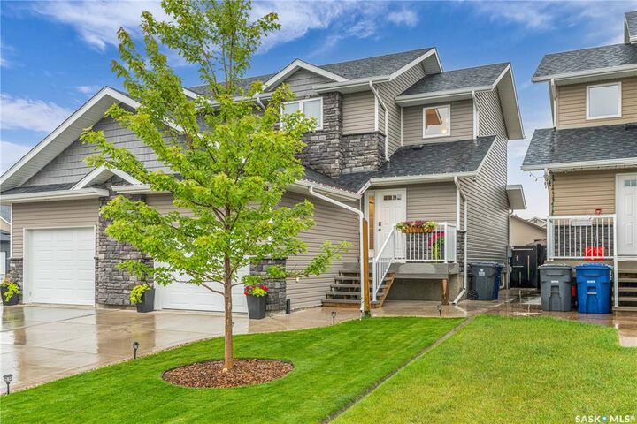Property Photo: 404 Snead Crescent SK S0K 4S1