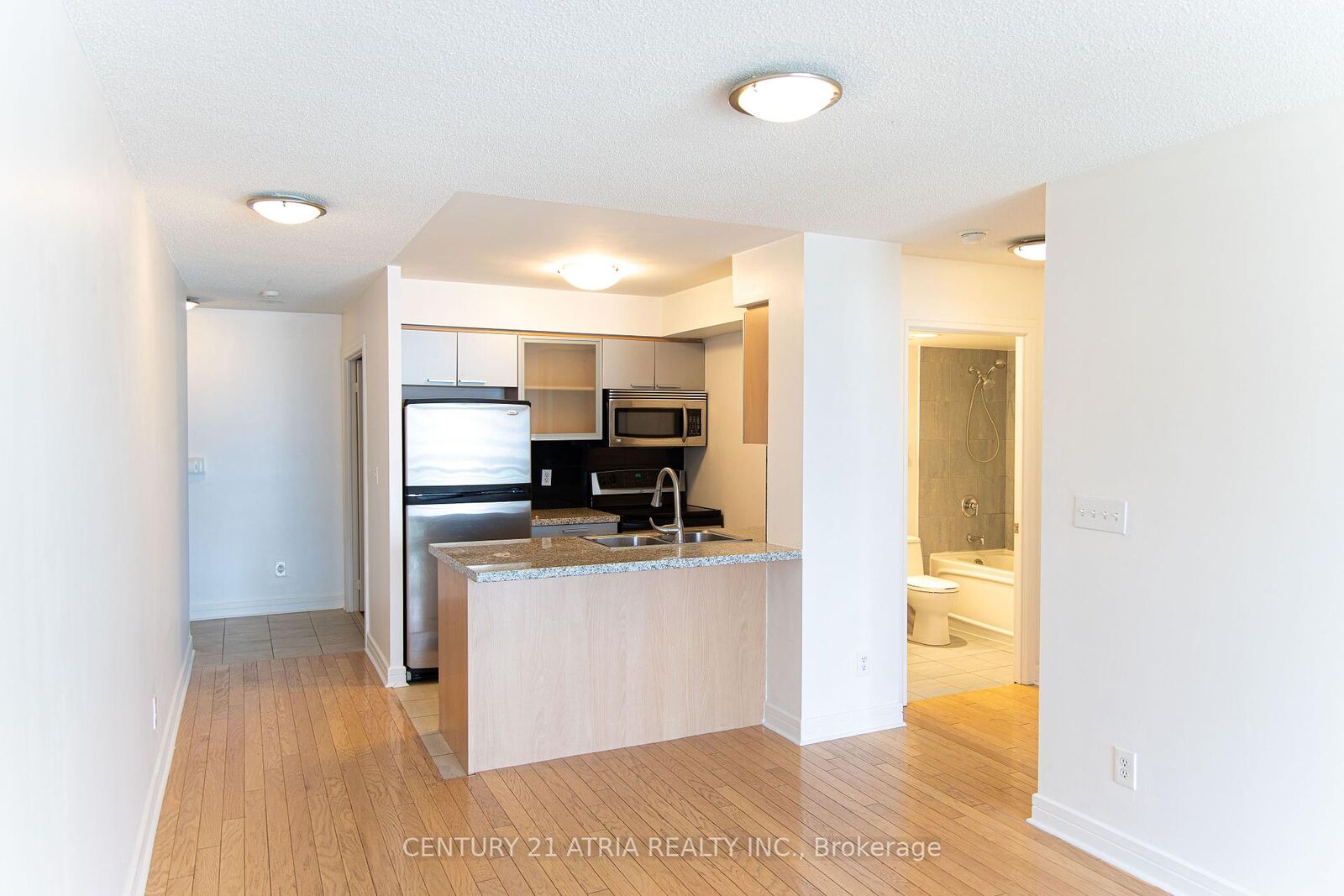 Photo de la propriété: 16 Harrison Garden Boulevard 1412 ON M2N 7J6