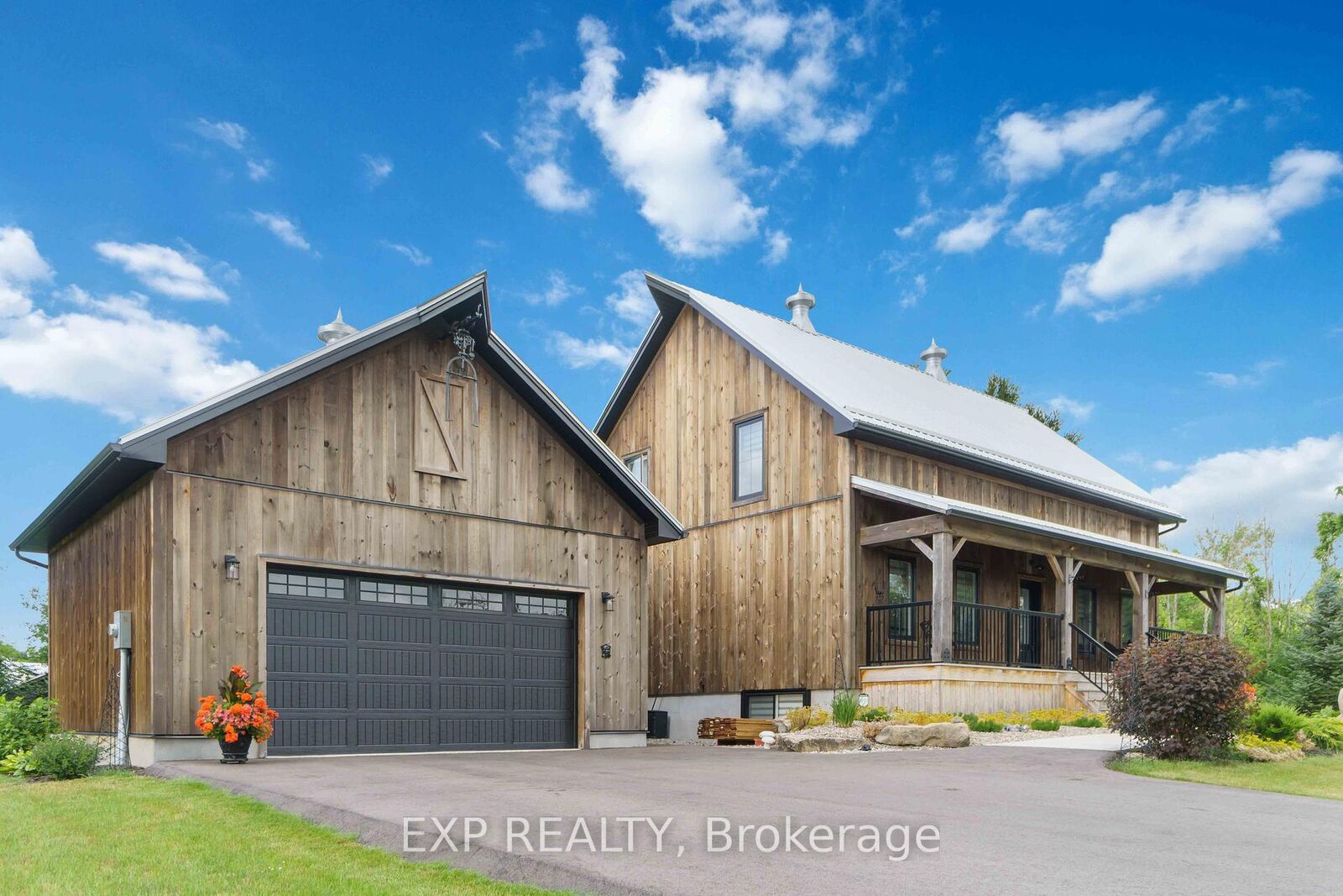 Property Photo:  450 Main Street  ON K0G 1S0 