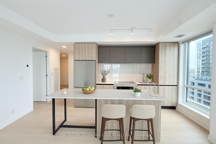 Photo de la propriété: 8 Beverley Glen Boulevard 909 ON L4J 0L5