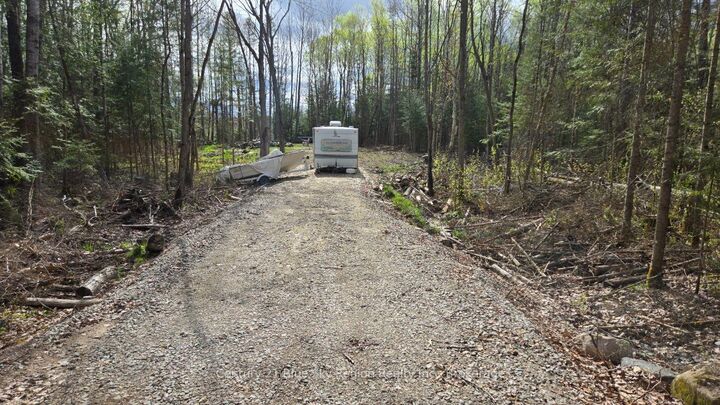 Photo de la propriété:  2438 Village Road  ON P0H 1Z0 