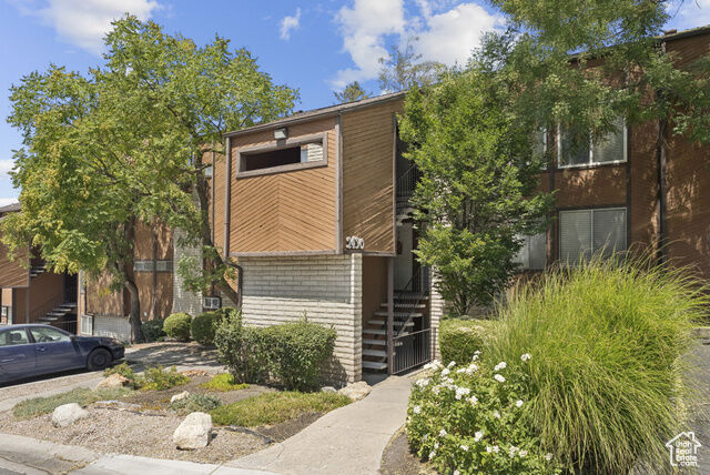 2430 S Elizabeth St E 5  Salt Lake City UT 84106 photo