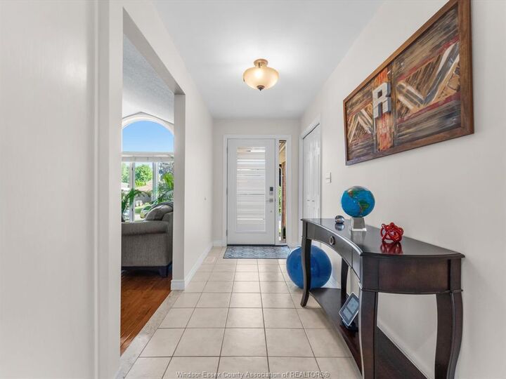 Photo de la propriété: 480 Delaware Avenue ON N9J 1S4
