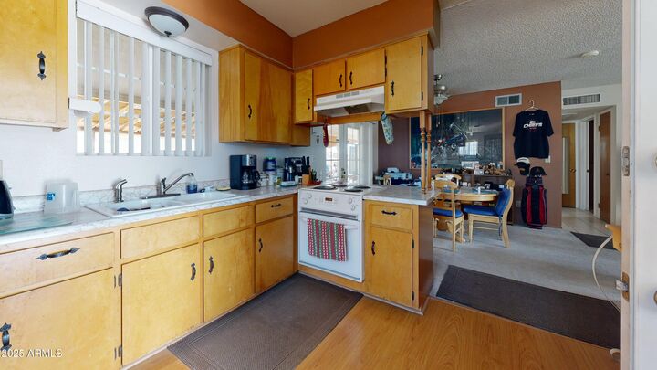 Property Photo:  1432 S Lawther Drive  AZ 85120 