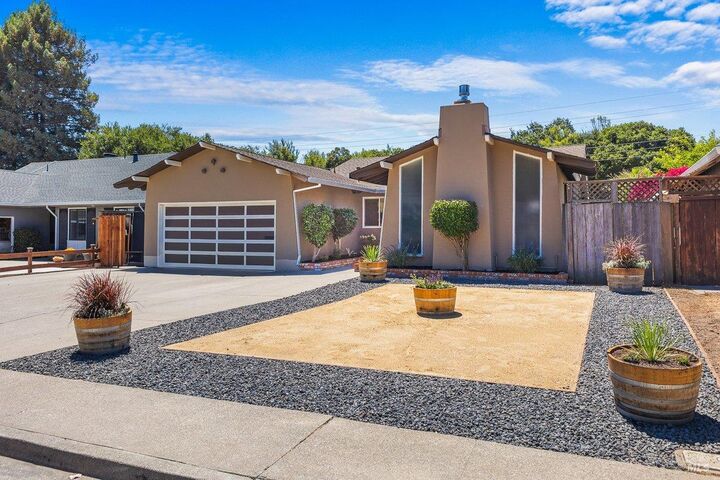 Property Photo: 70 San Carlos Way CA 94945