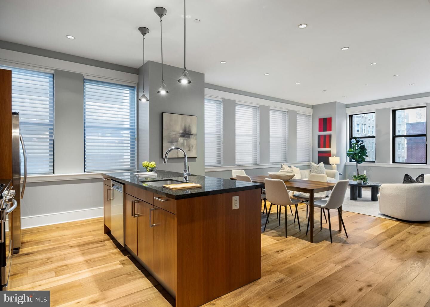 Property Photo:  1515 Locust Street 401  PA 19102 