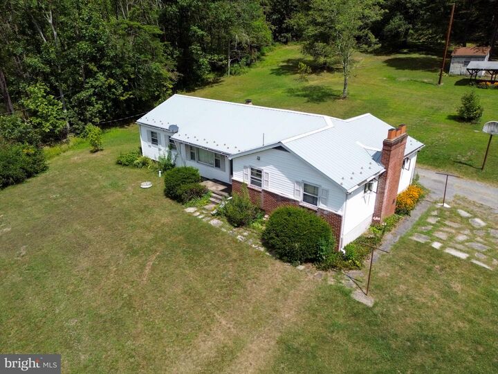 Property Photo:  5959 Raystown Road  PA 16650 