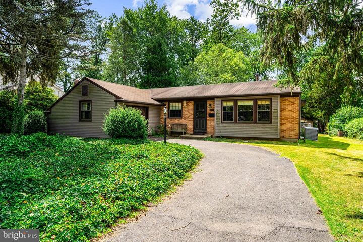 1015 Merrymount Avenue S  Blackwood NJ 08012 photo