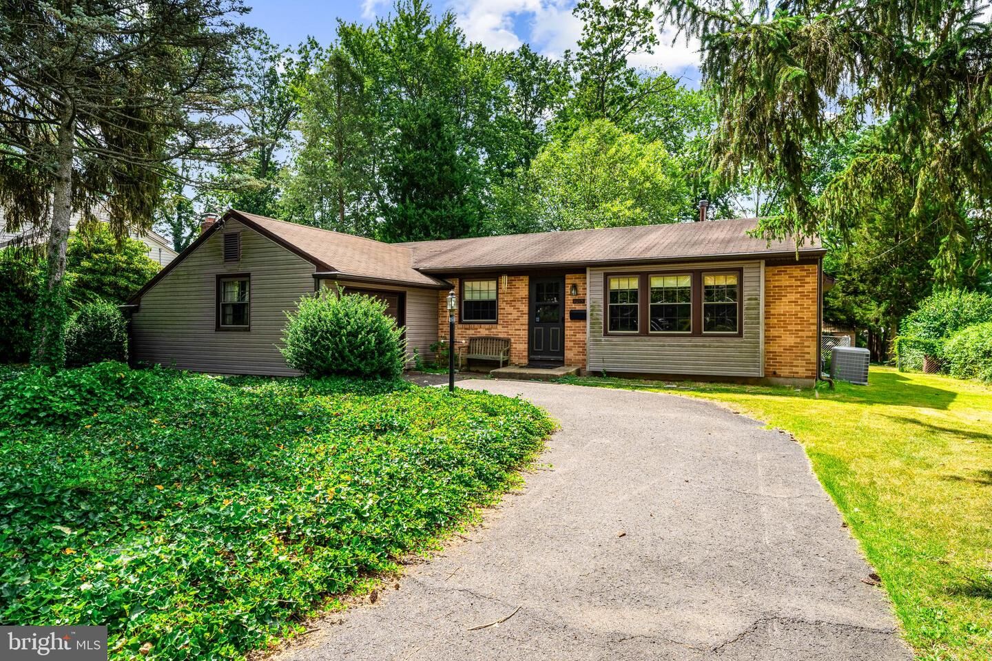 Property Photo: 1015 Merrymount Avenue S NJ 08012