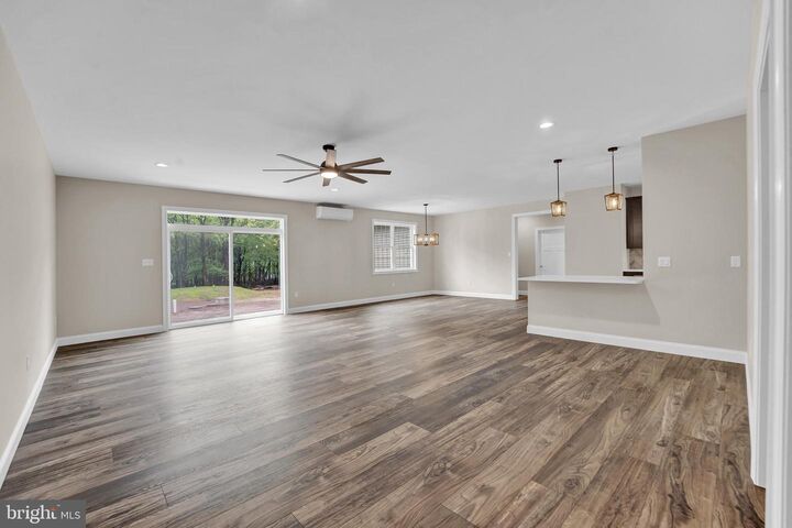 Property Photo: 111 Parker Mews PA 18210