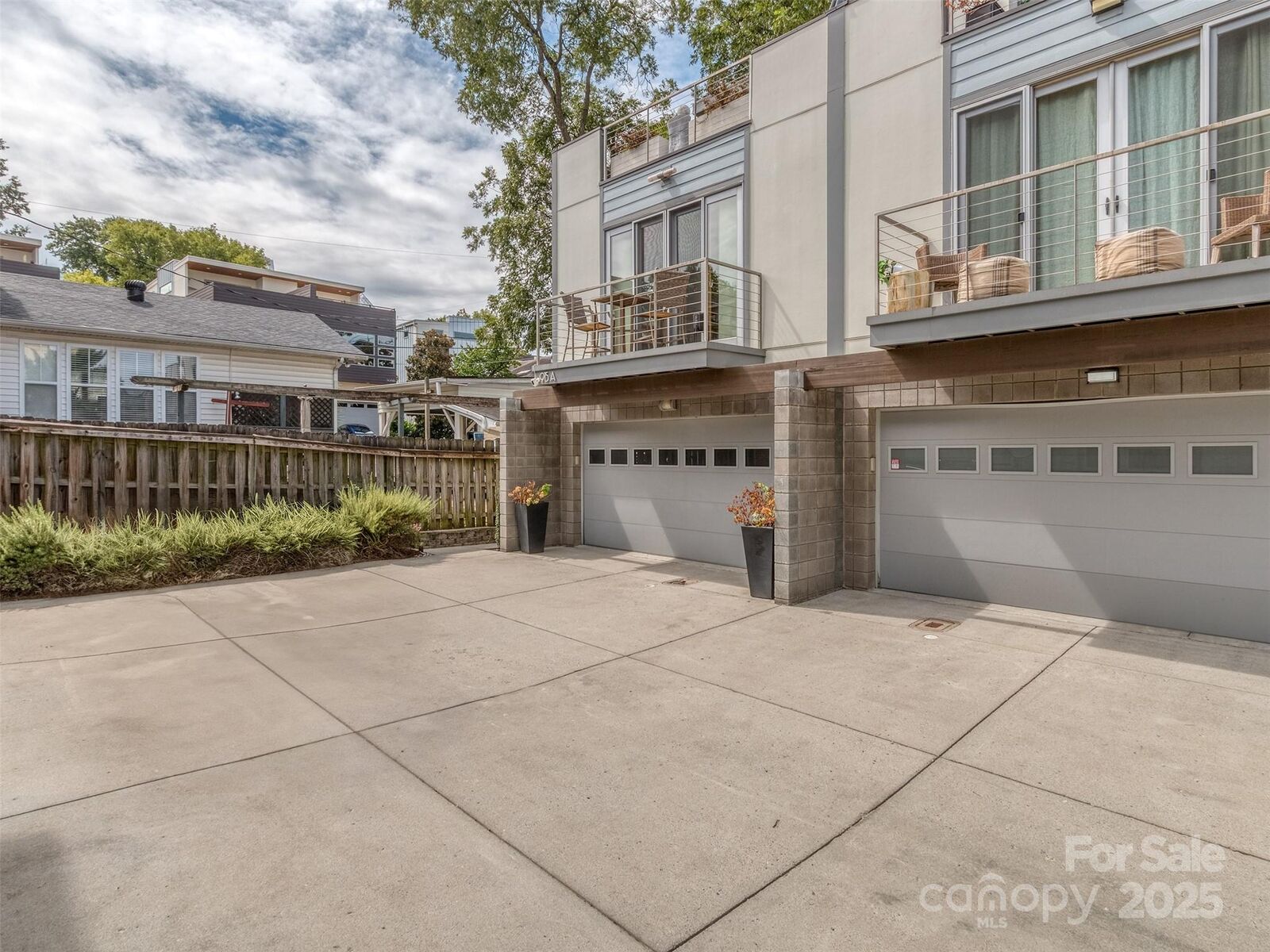 Property Photo: 915 Westbrook Drive A NC 28202