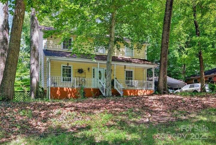 Property Photo:  7144 Chapparall Lane  NC 28215 