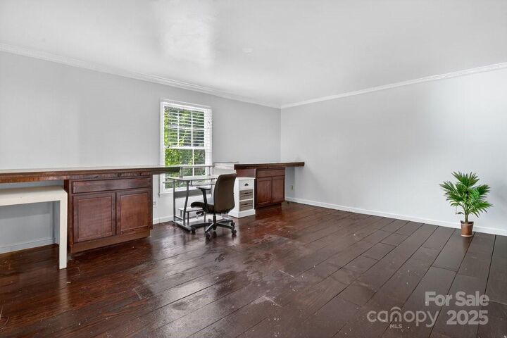 Property Photo: 7144 Chapparall Lane NC 28215